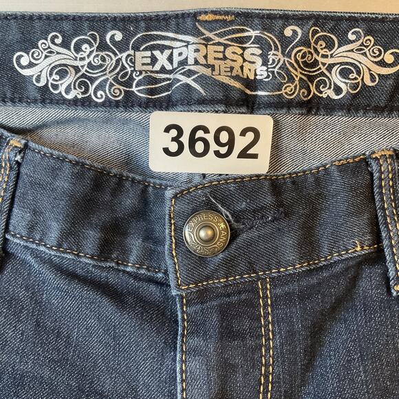 Express Jeans Women Jeans 8 Dark Blue Denim Stella Flare 33" Inseam Low Rise - Picture 2 of 11